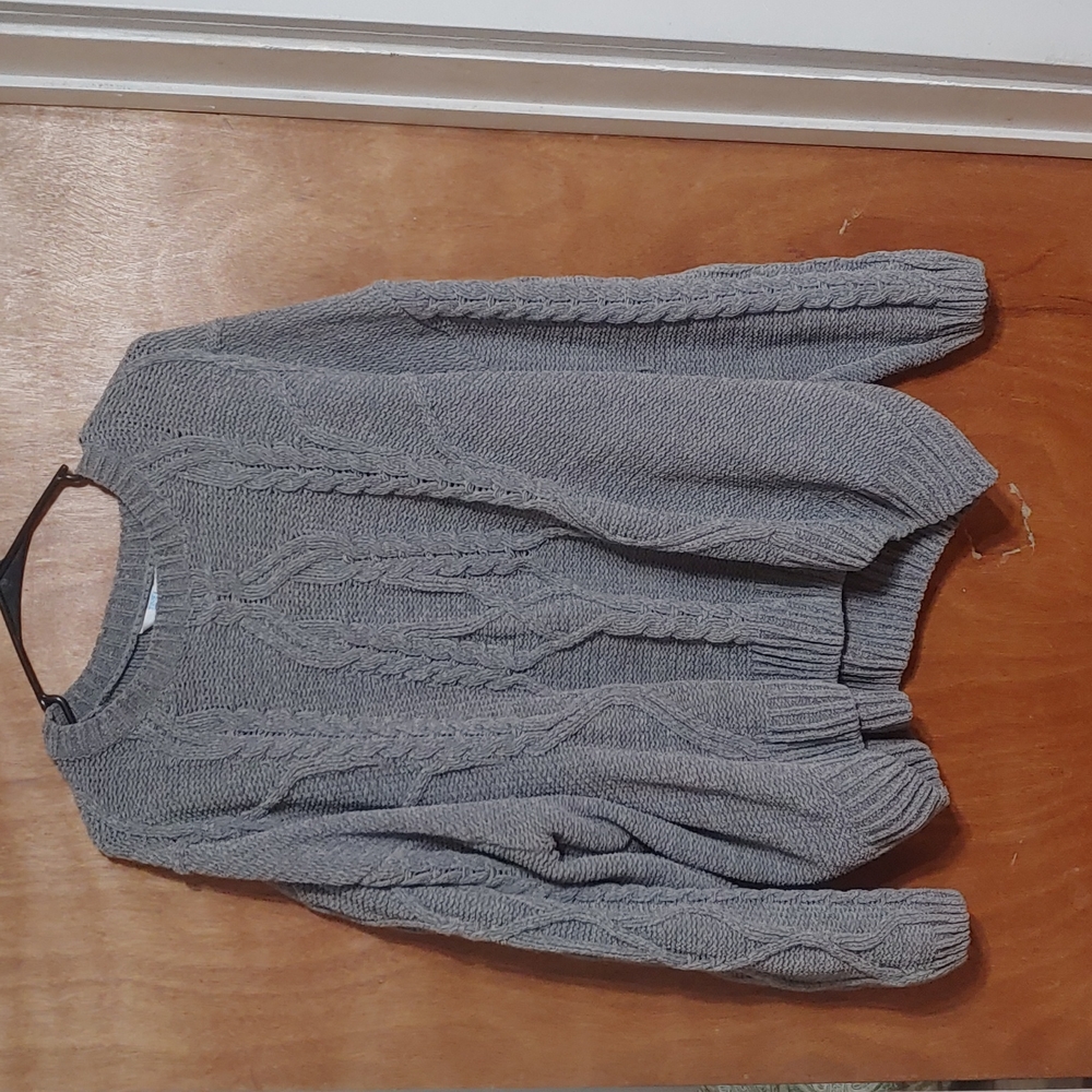 Grey sweater